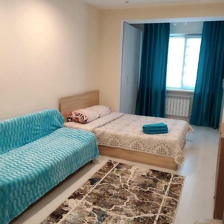 Молодёжный На Сейфуллина Apartment อัลมาตี ภายนอก รูปภาพ